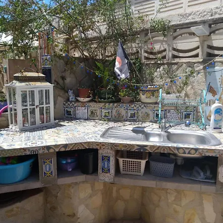 Cactus House,2 Bedrooms,swimming Pool,parking,few Steps To Beach,wifi *