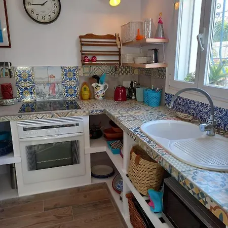 Cactus House,2 Bedrooms,swimming Pool,parking,few Steps To Beach,wifi Denia