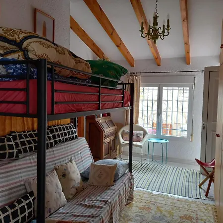 Cactus House,2 Bedrooms,swimming Pool,parking,few Steps To Beach,wifi